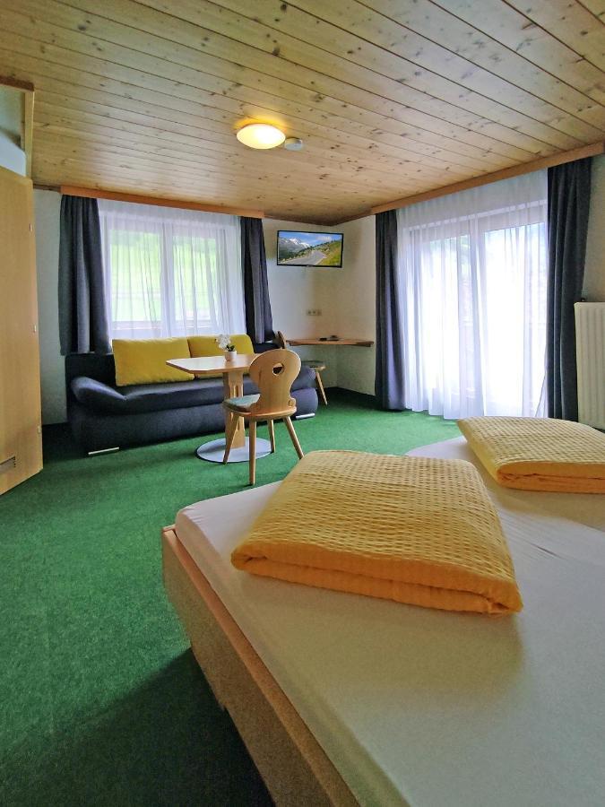 Wasserfall Hotel Fusch an der Grossglocknerstrasse